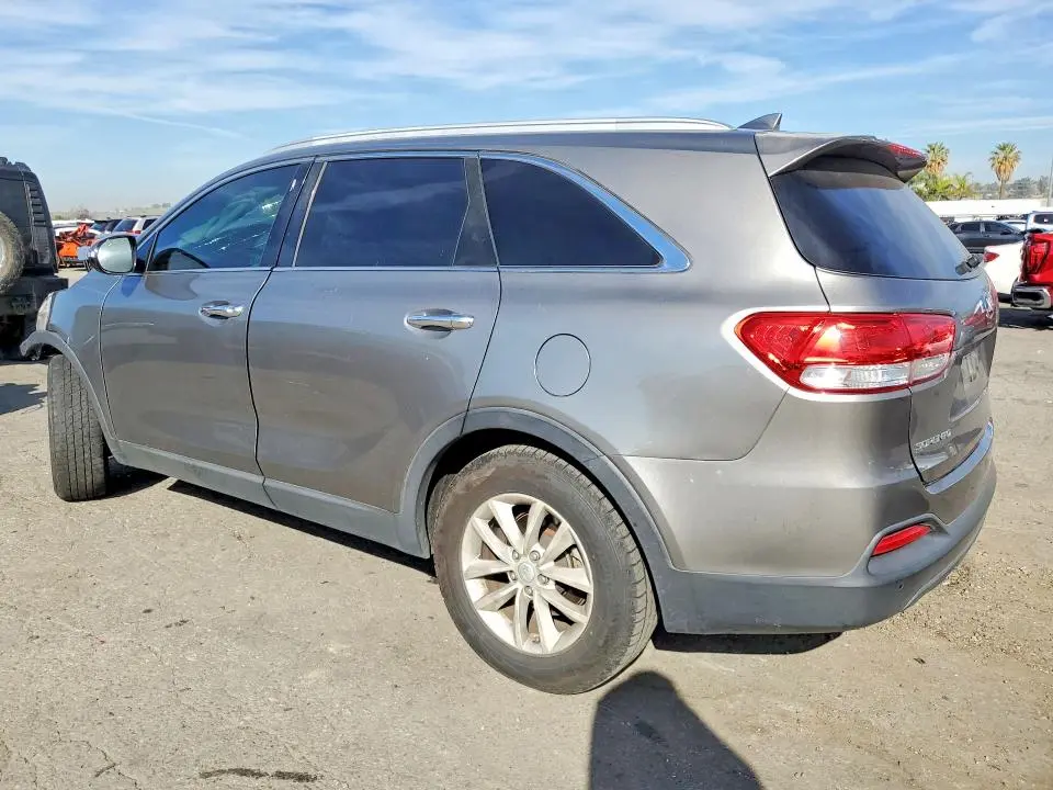 2016 KIA SORENTO LX  