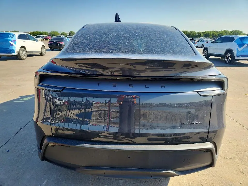 2026 TESLA MODEL Y   