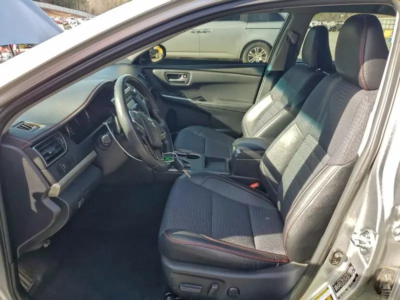 2015 TOYOTA CAMRY LE  