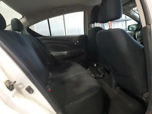 2016 NISSAN VERSA S  