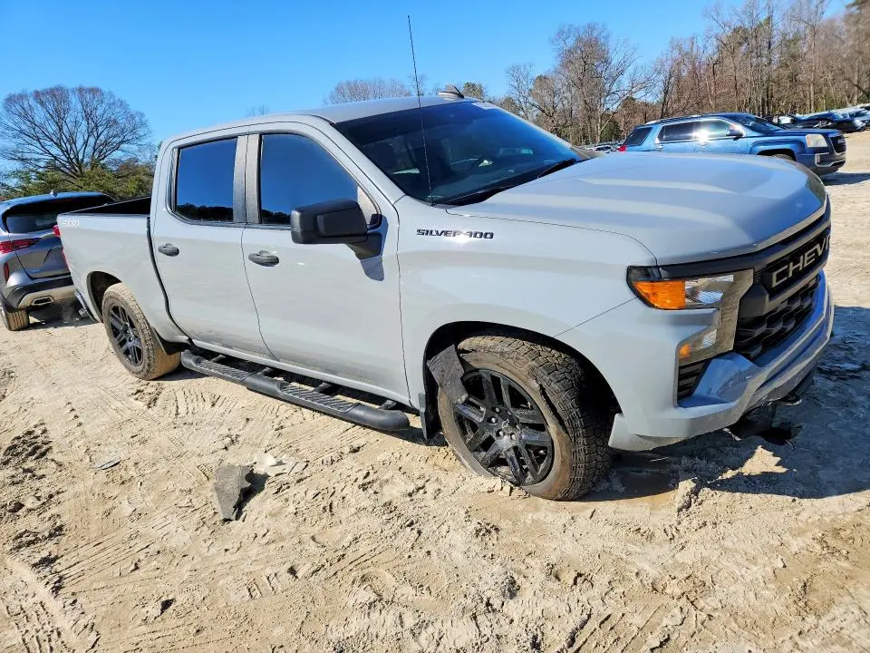 2024 CHEVROLET SILVERADO K1500 CUSTOM  