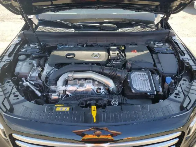 2025 MERCEDES-BENZ GLB 250 4MATIC  