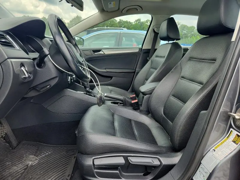 2015 VOLKSWAGEN JETTA SE  