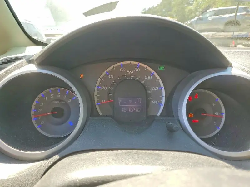 2013 HONDA FIT   