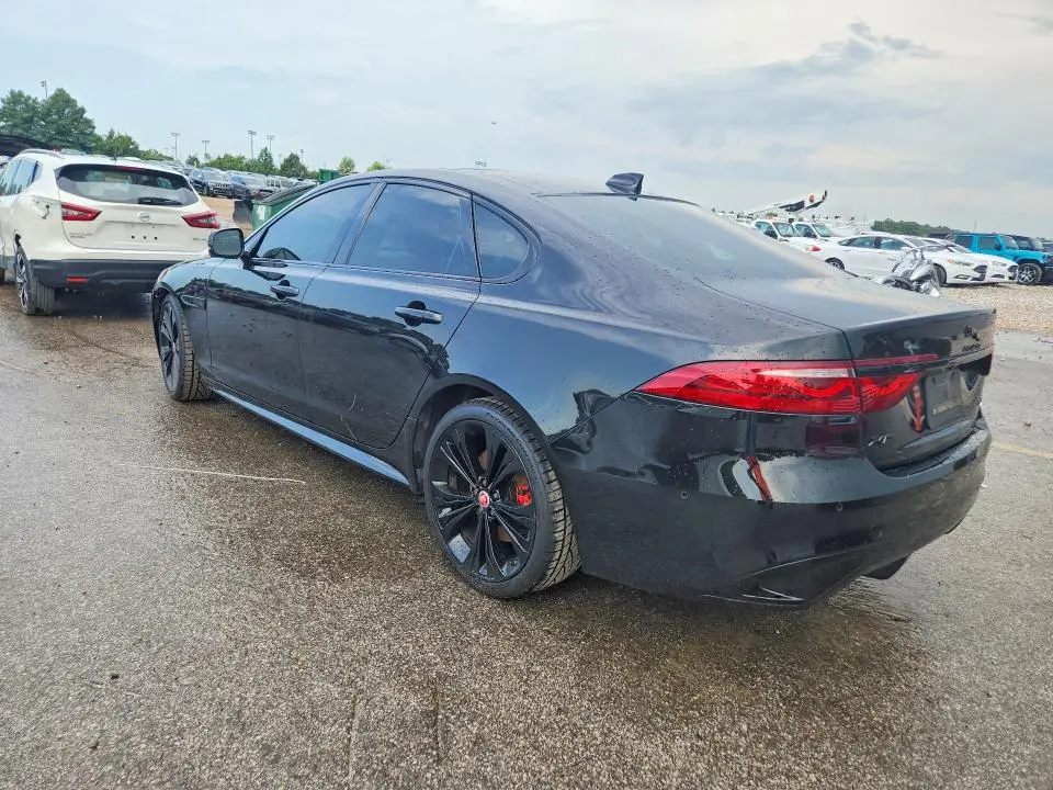 2021 JAGUAR XF R-DYNAMIC SE  