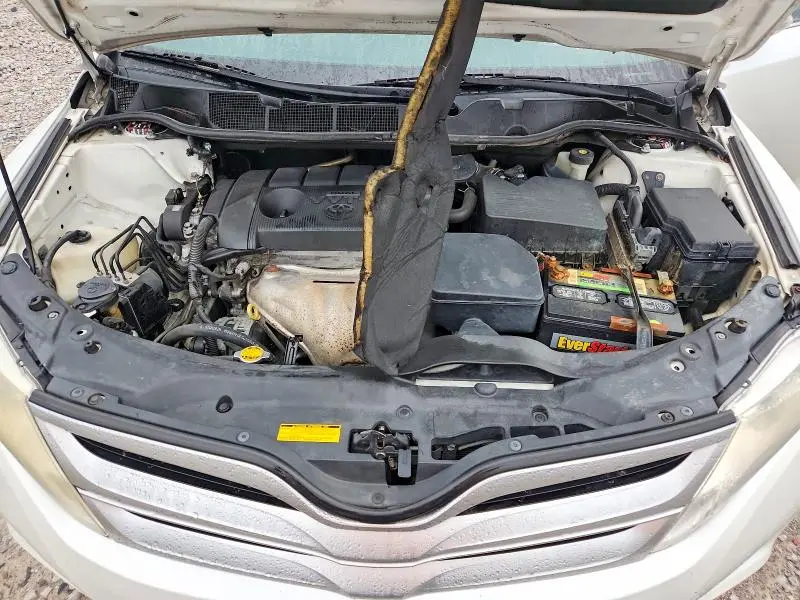 2013 TOYOTA VENZA LE  