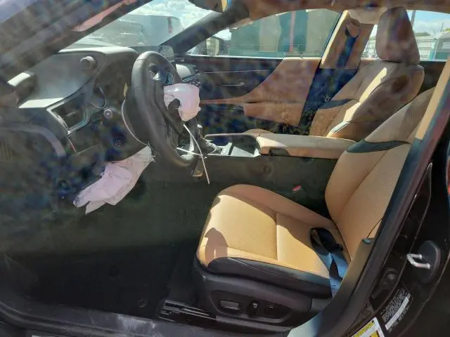 2025 LEXUS ES 300H BASE  