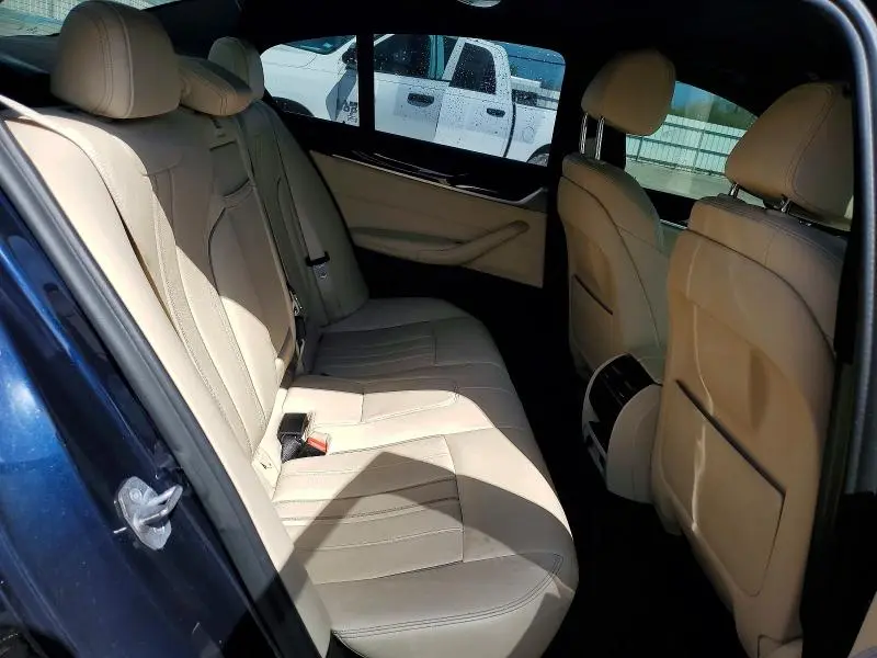 2020 BMW 530 XI  
