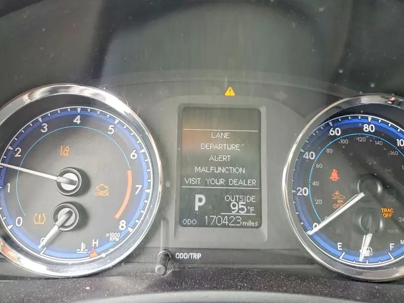 2018 TOYOTA COROLLA LE  