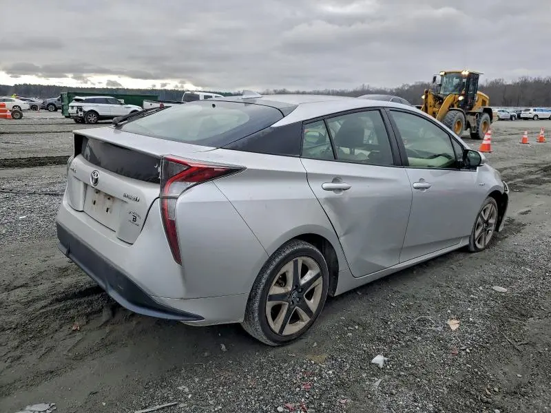 2016 TOYOTA PRIUS   