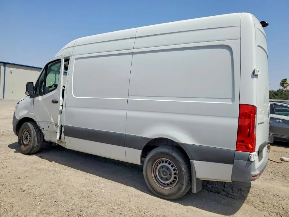 2022 MERCEDES-BENZ SPRINTER 2500  
