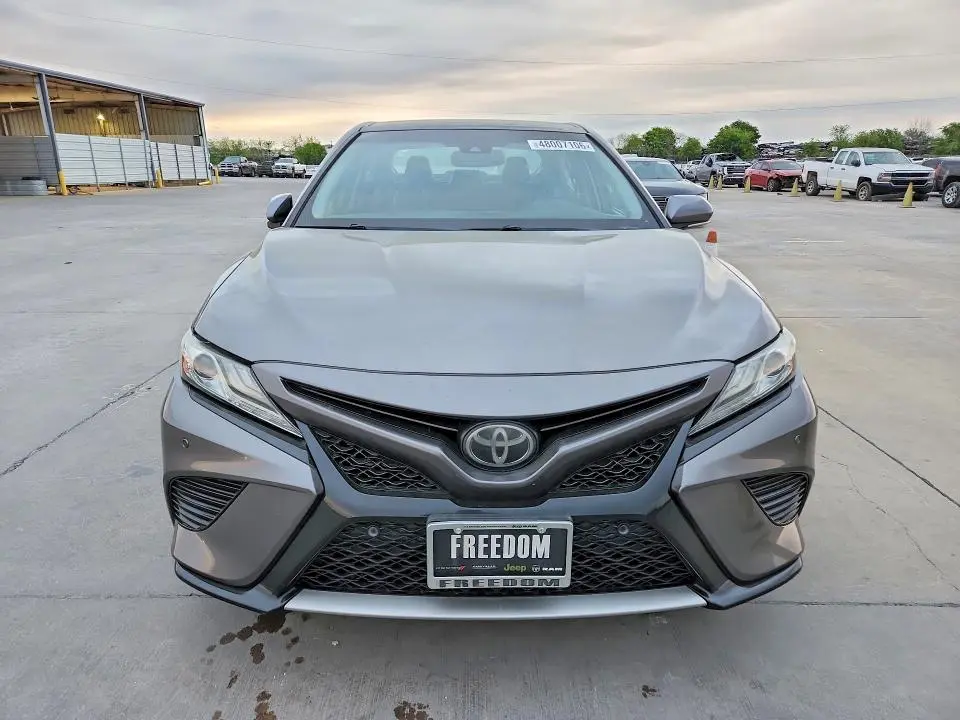 2018 TOYOTA CAMRY XSE  