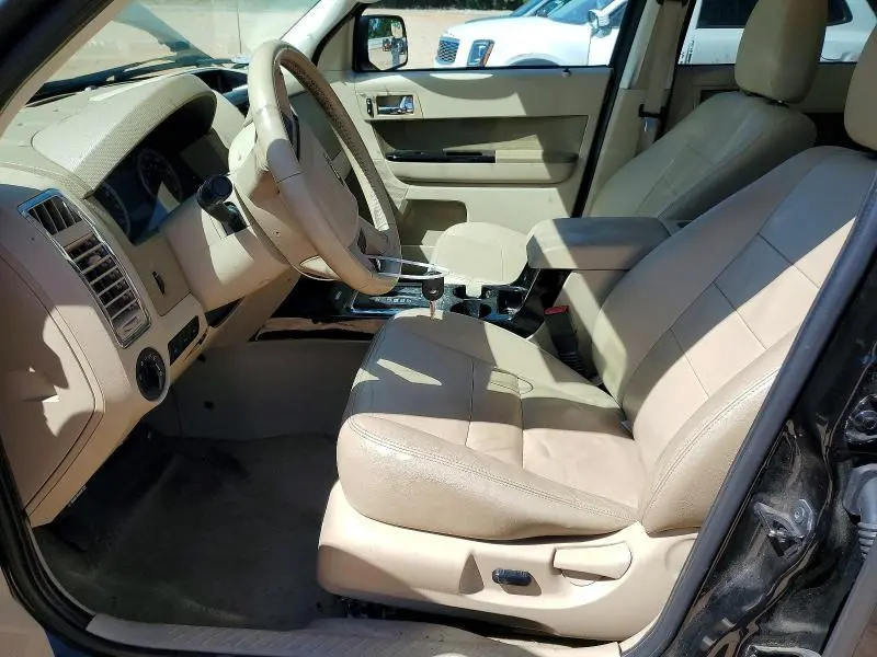 2010 FORD ESCAPE LIMITED  