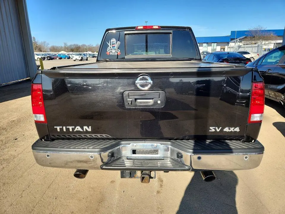 2014 NISSAN TITAN SV  