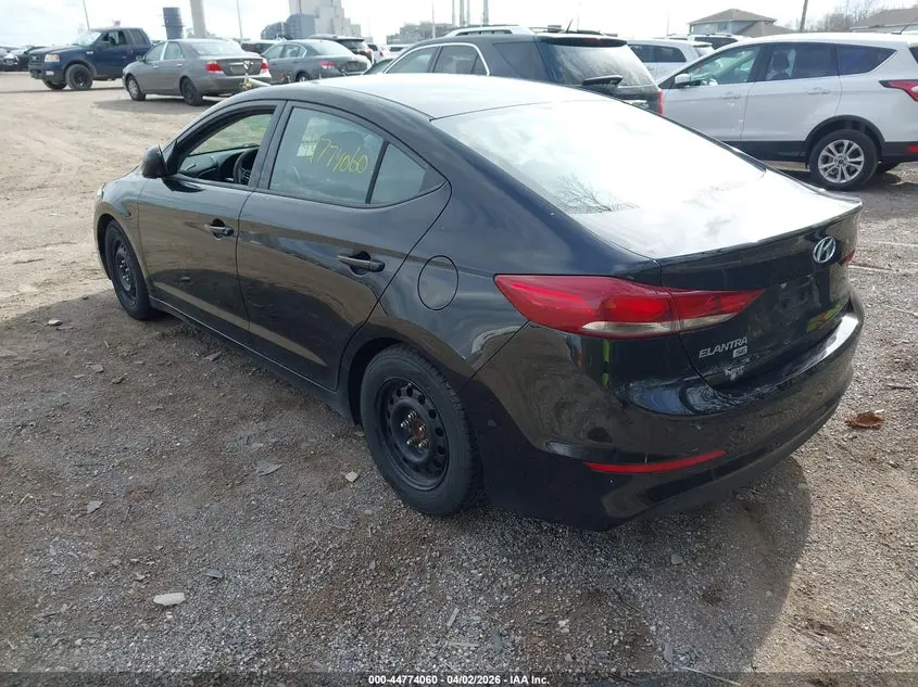 2018 HYUNDAI ELANTRA SE