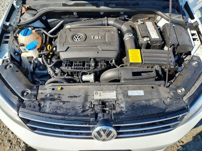 2017 VOLKSWAGEN JETTA SPORT  