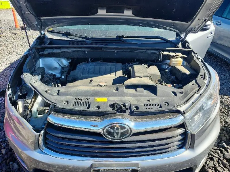 2016 TOYOTA HIGHLANDER LIMITED PLATINUM  
