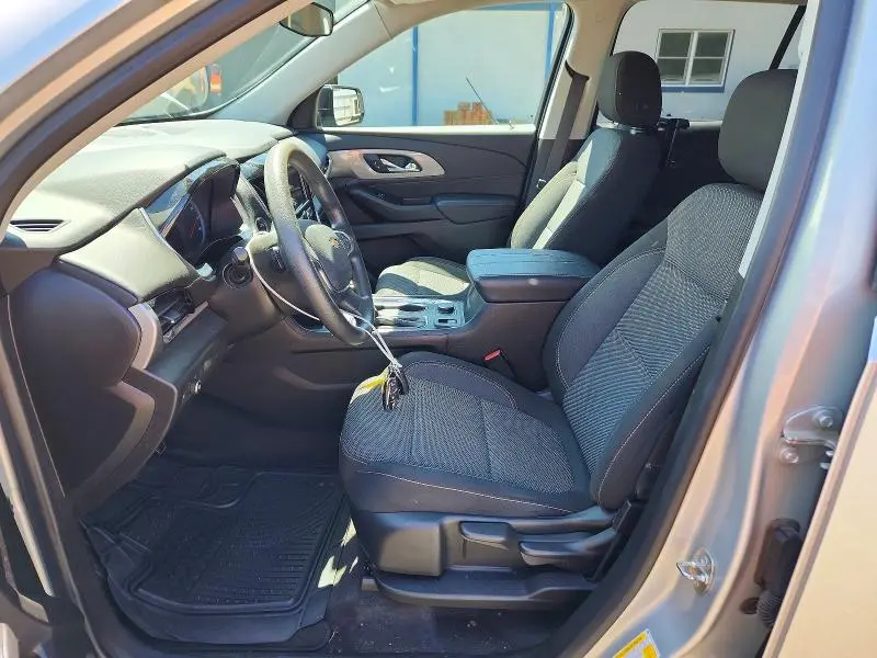 2020 CHEVROLET TRAVERSE LS  