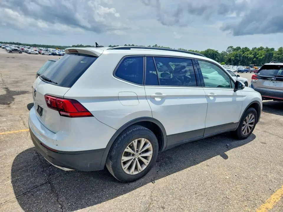 2020 VOLKSWAGEN TIGUAN S  