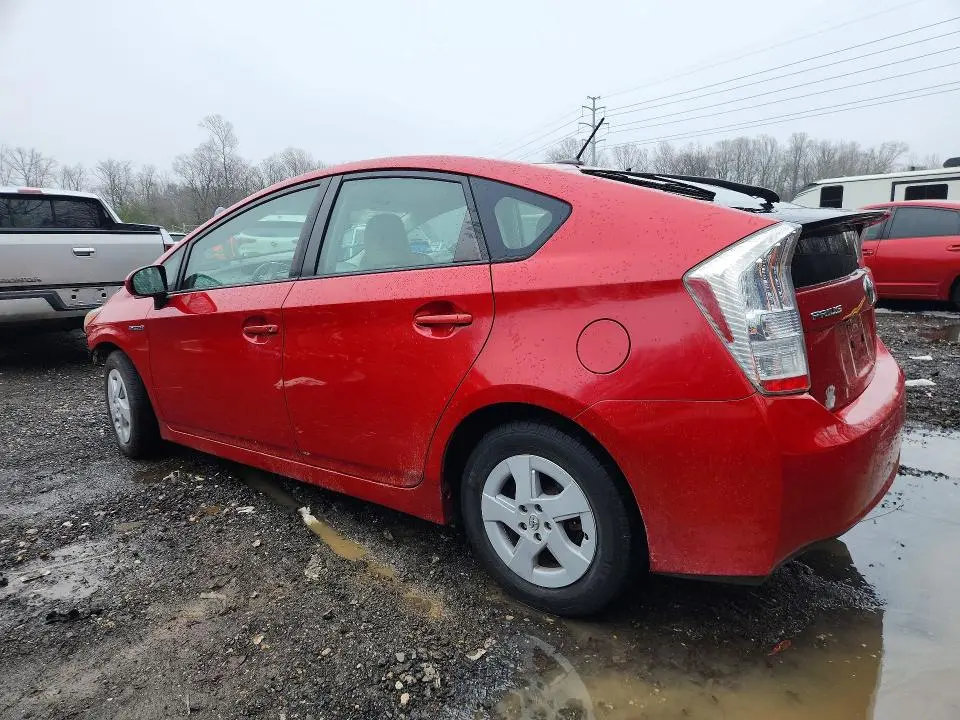 2011 TOYOTA PRIUS THREE  