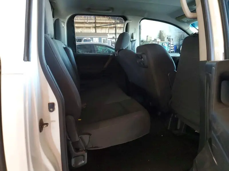 2014 NISSAN TITAN S  