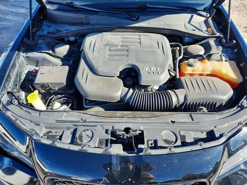 2016 CHRYSLER 300 LIMITED  