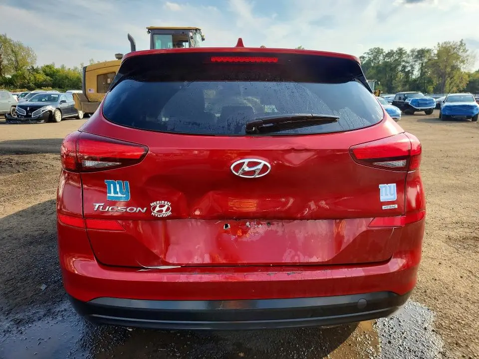 2021 HYUNDAI TUCSON SE  