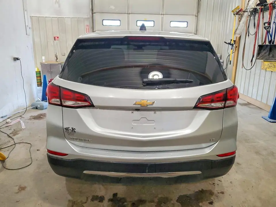 2022 CHEVROLET EQUINOX LT  