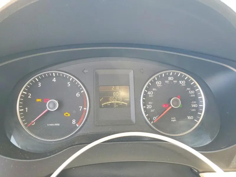 2012 VOLKSWAGEN JETTA SE  