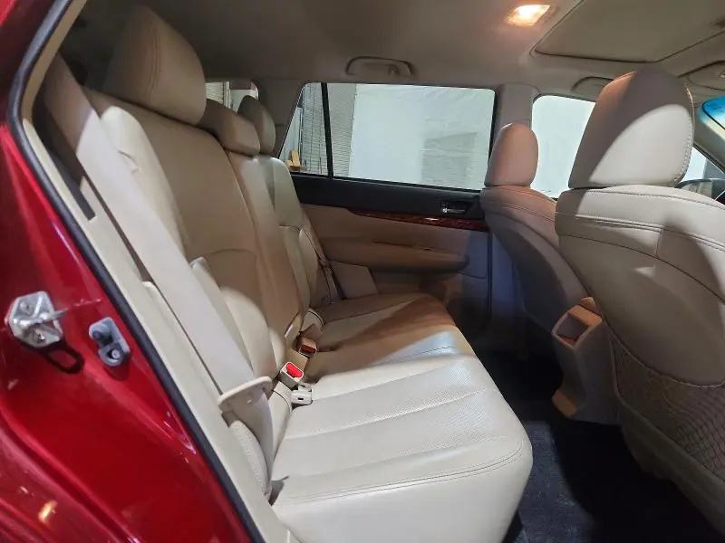 2011 SUBARU OUTBACK 3.6R LIMITED  