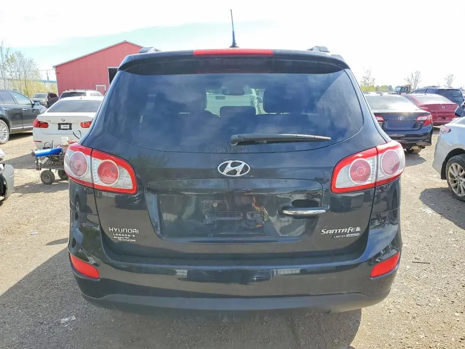 2010 HYUNDAI SANTA FE SE  