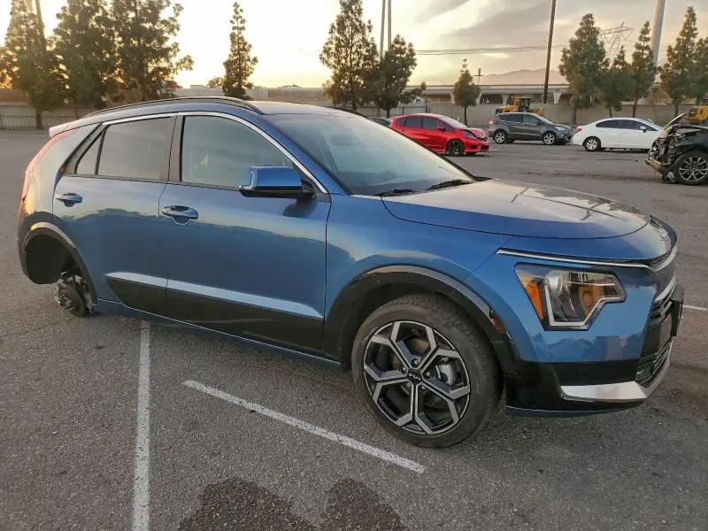 2024 KIA NIRO EX  