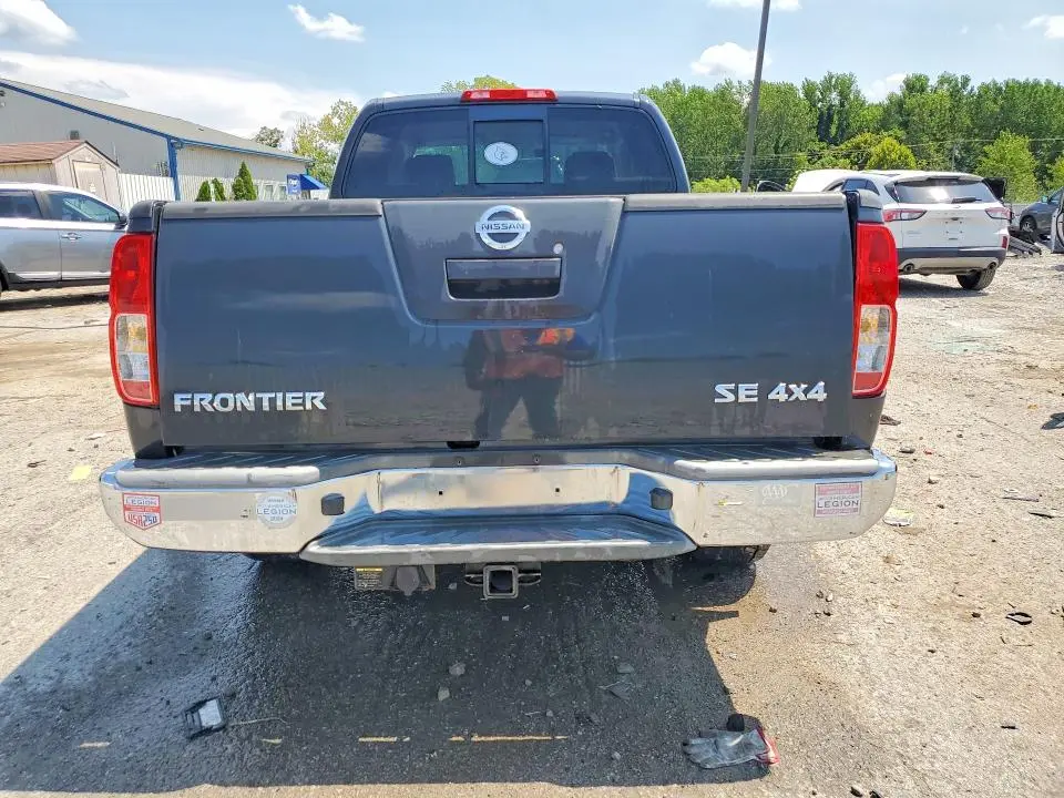 2010 NISSAN FRONTIER SE V6  