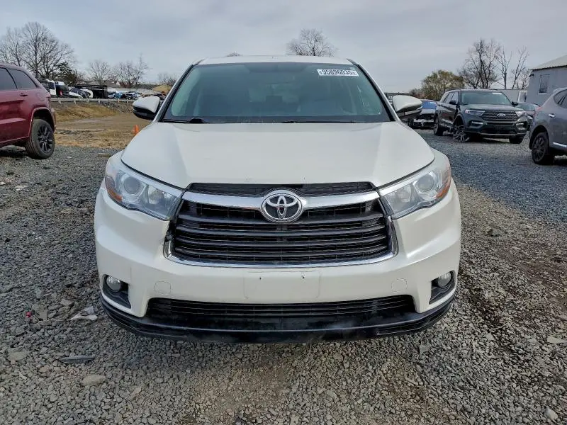 2015 TOYOTA HIGHLANDER LE  