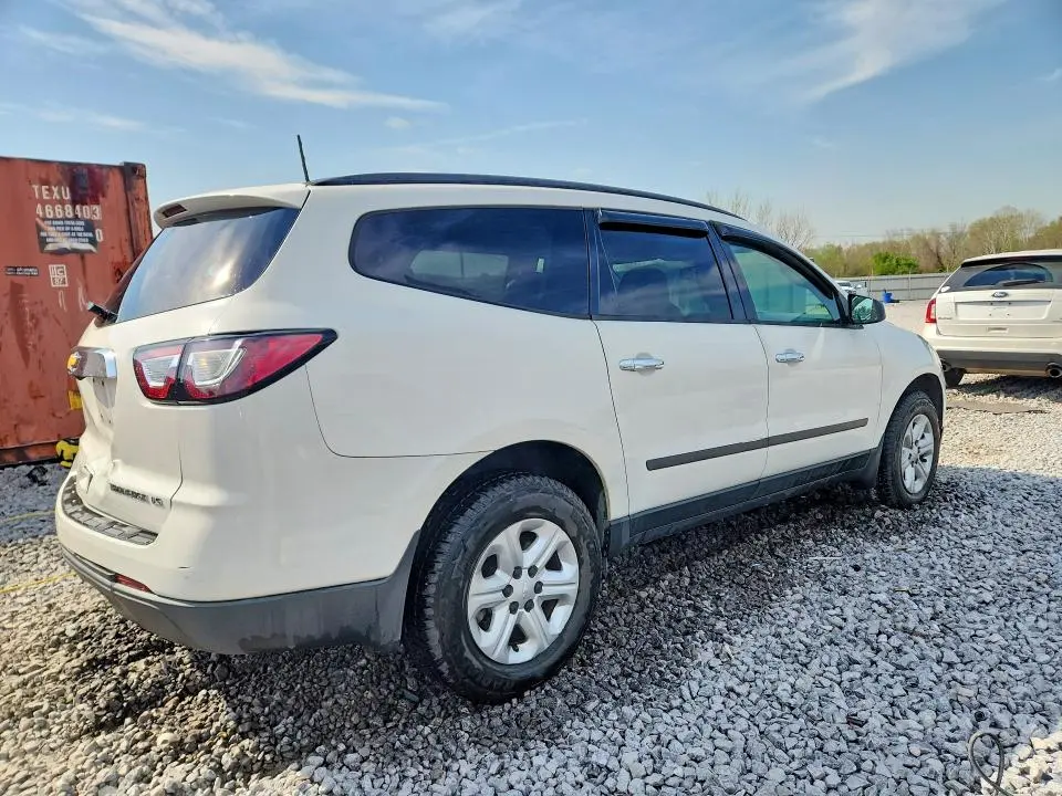 2015 CHEVROLET TRAVERSE LS  