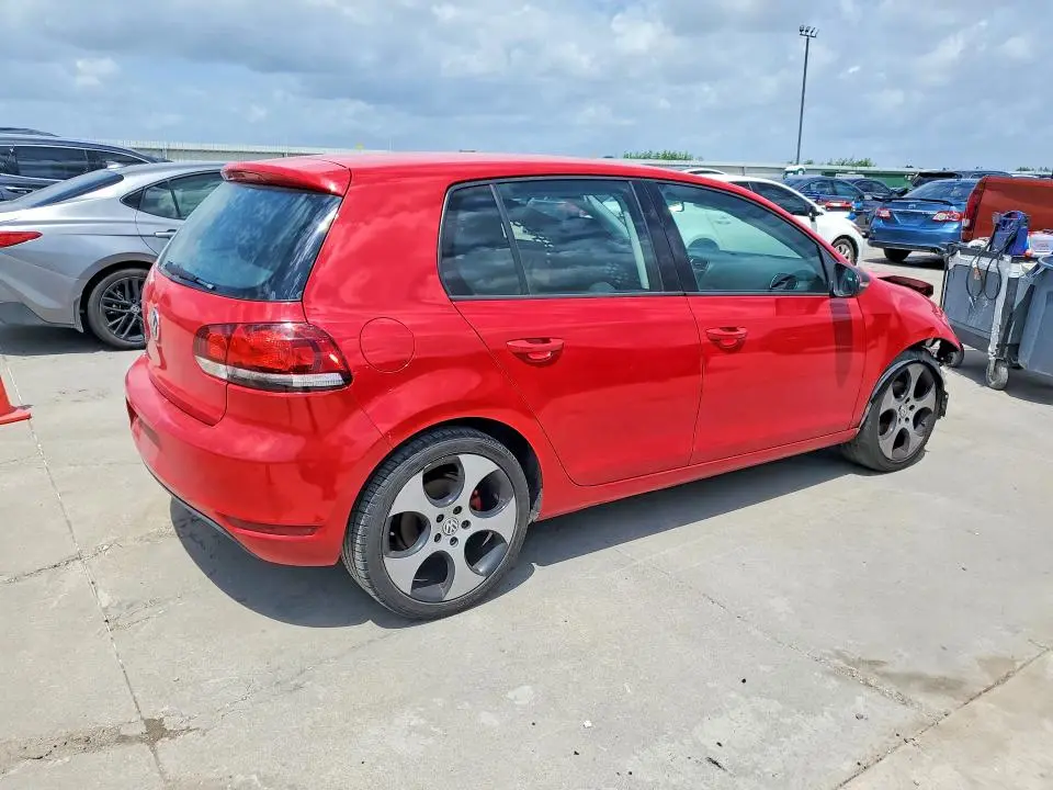 2013 VOLKSWAGEN GOLF   
