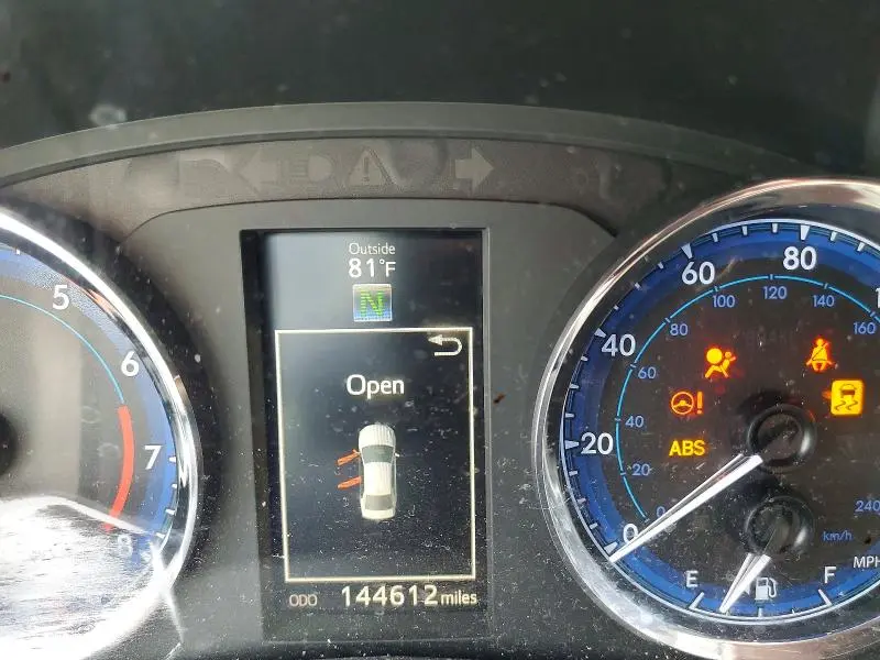 2017 TOYOTA COROLLA   