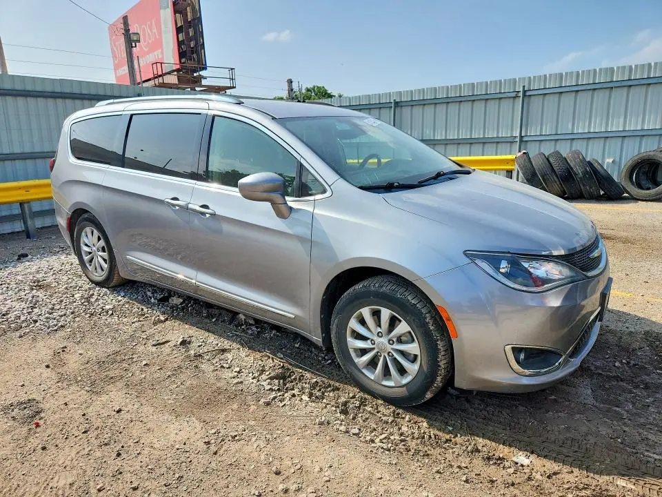 2019 CHRYSLER PACIFICA TOURING L  
