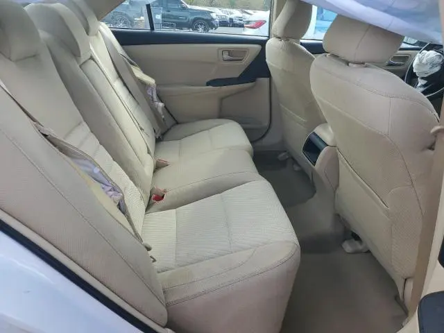 2016 TOYOTA CAMRY LE  