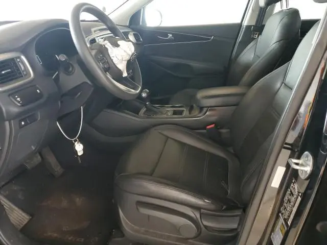 2017 KIA SORENTO LX  