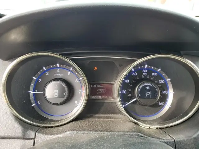 2011 HYUNDAI SONATA SE