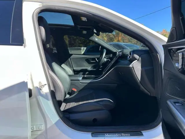 2023 MERCEDES-BENZ C 300  