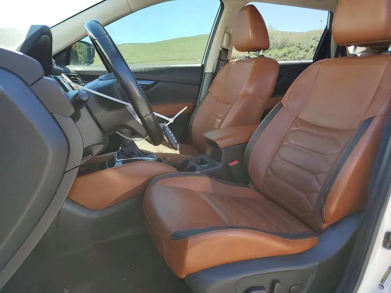 2017 NISSAN ROGUE SL  