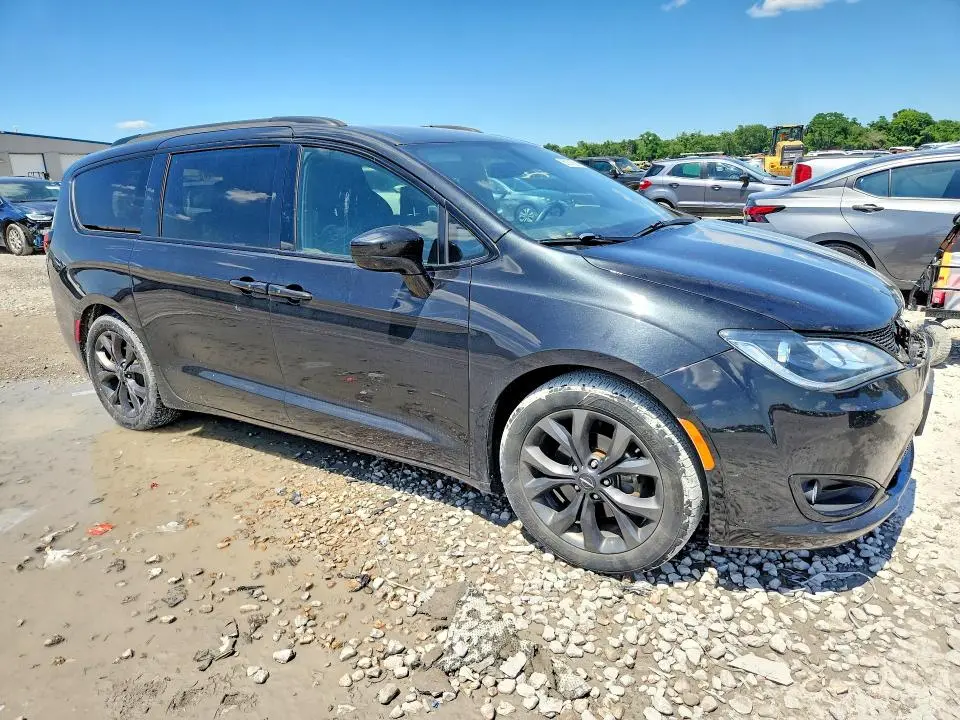 2018 CHRYSLER PACIFICA TOURING L PLUS  