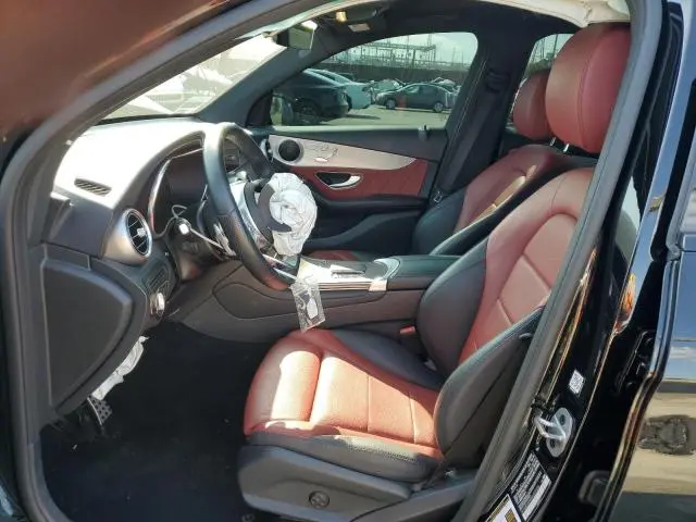 2022 MERCEDES-BENZ GLC 300  