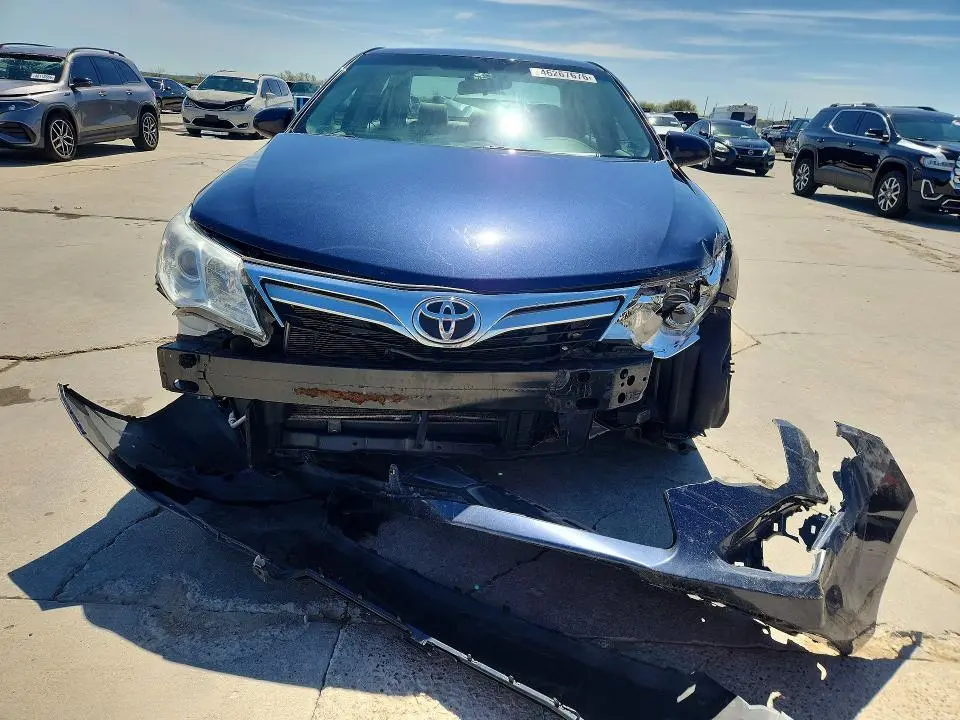 2014 TOYOTA CAMRY LE  