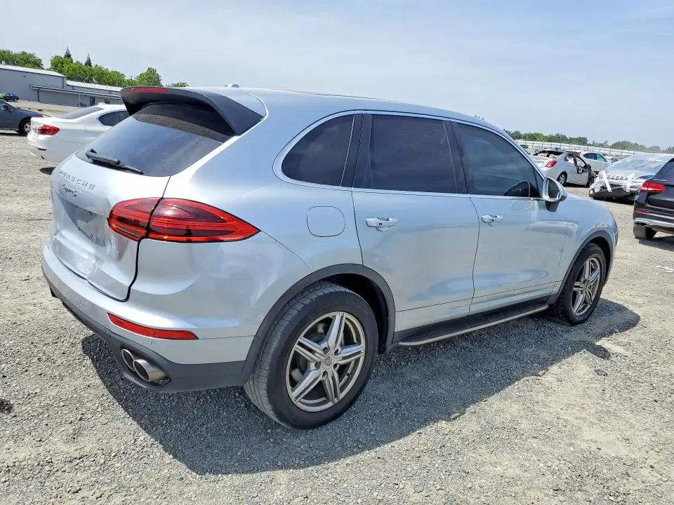 2015 PORSCHE CAYENNE S  