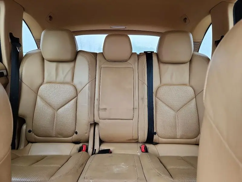 2013 PORSCHE CAYENNE   