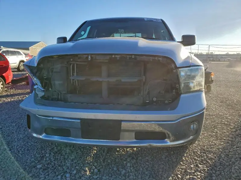 2015 RAM 1500 SLT  