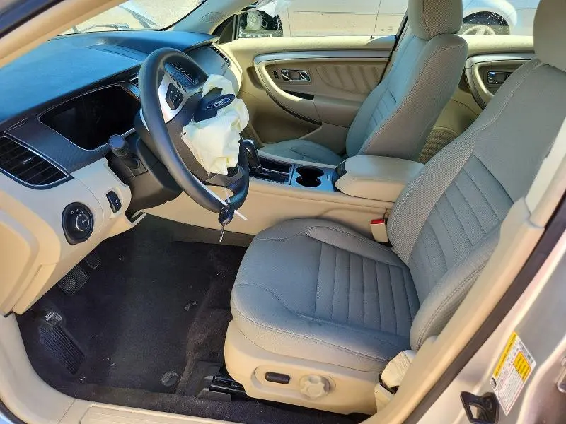 2017 FORD TAURUS SE  